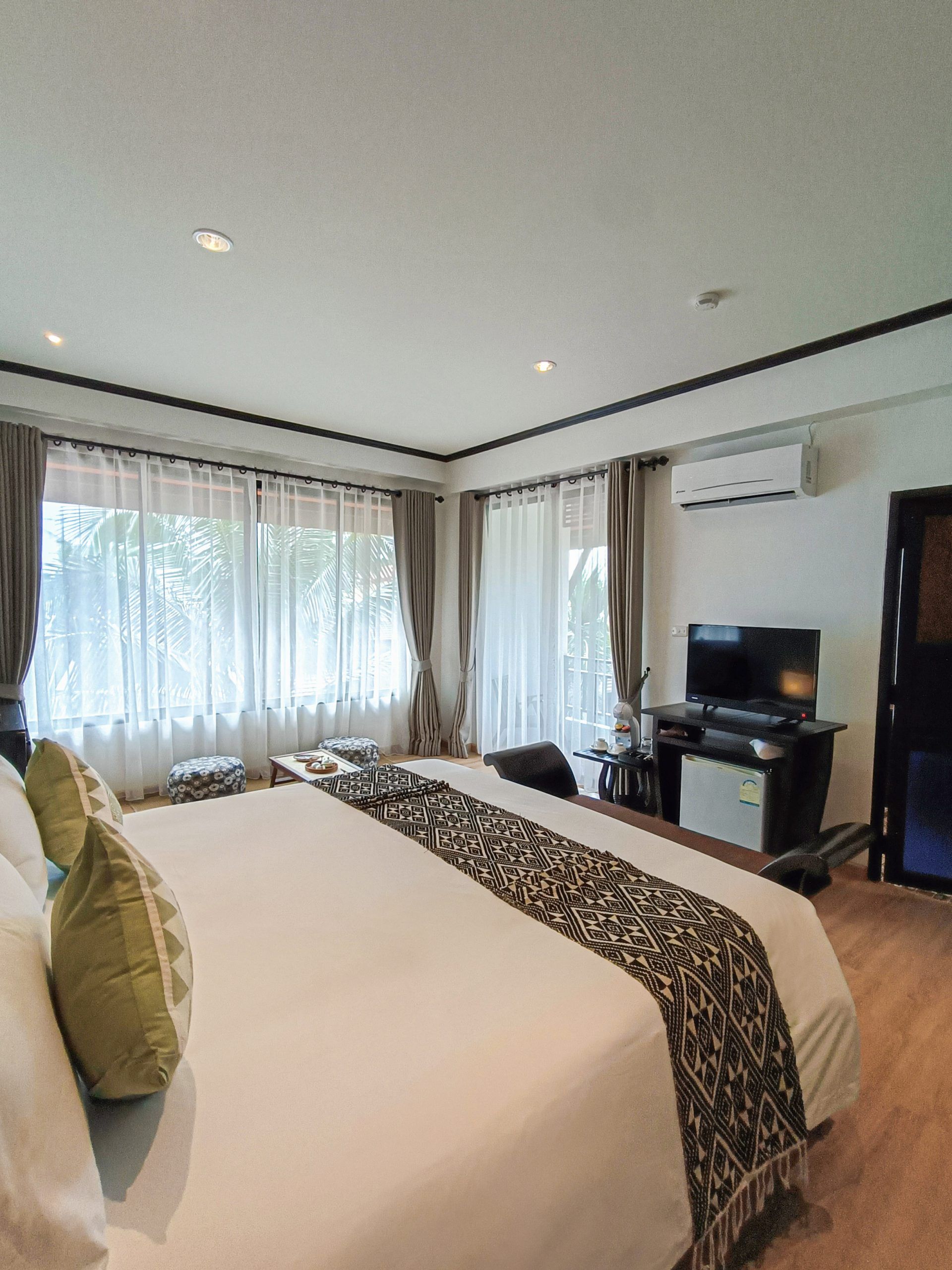 Deluxe Pool View with Balcony